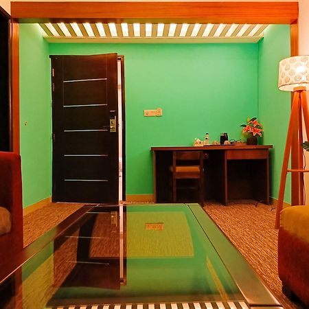 Hotel Air Inn Dhaka - Airport View Екстериор снимка