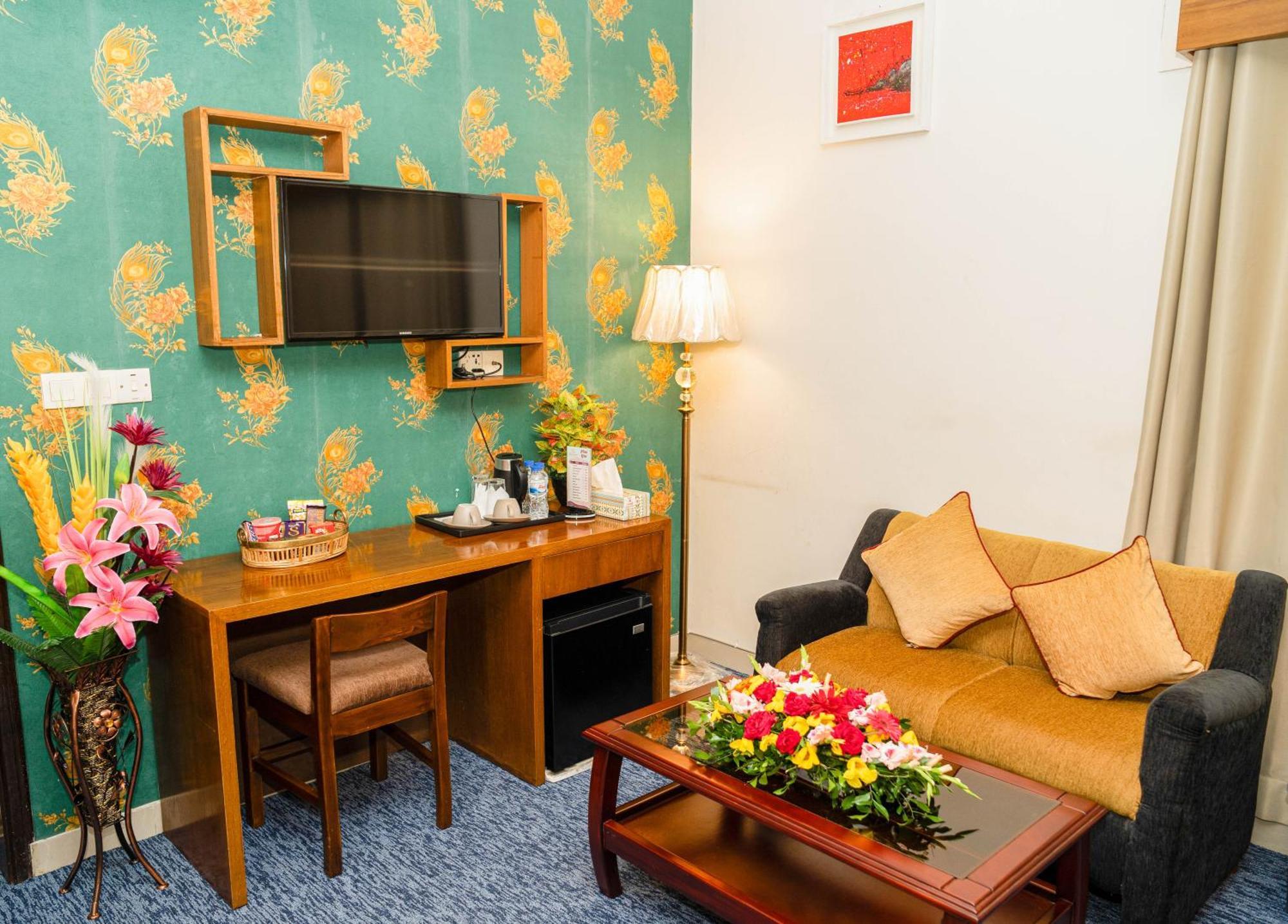 Hotel Air Inn Dhaka - Airport View Екстериор снимка